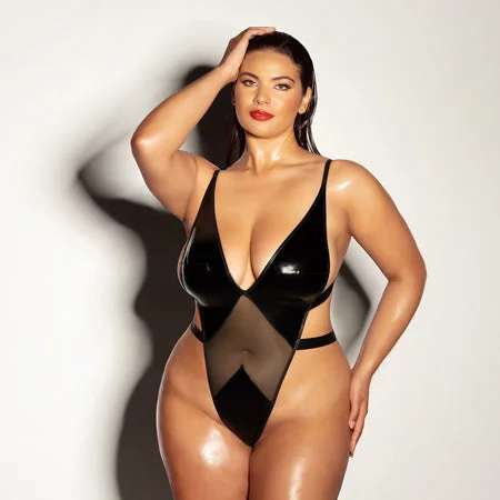 sexy-lingerie-for-bold-chic-Oh La La Cheri Limitless Soft Cup High Leg Vinyl and Mesh Teddy 1XL/2XL